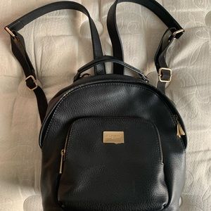 black backpack